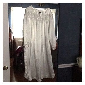 Women’s Beautiful Gown